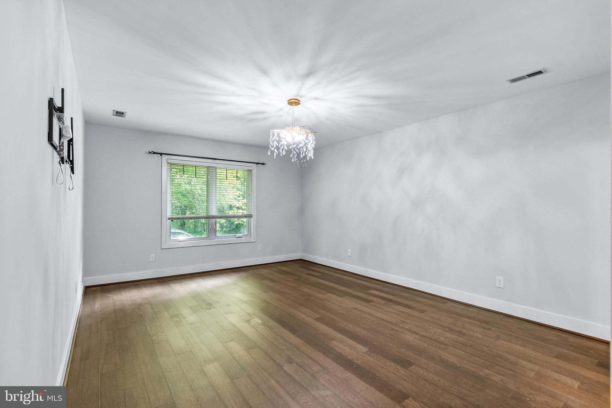 7516 Glenriddle Road Bethesda, MD 20817 - Photo 30 of 42