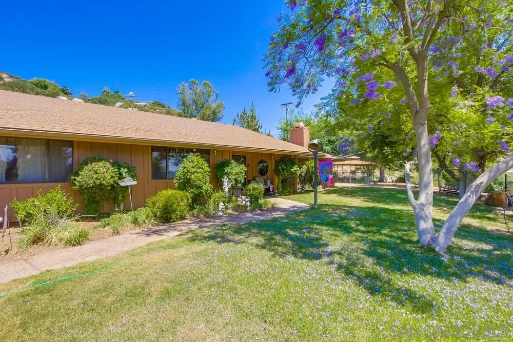 9905 Vista Viejas Road Alpine, CA 91901 - Photo 3 of 20 Gallery Image 3