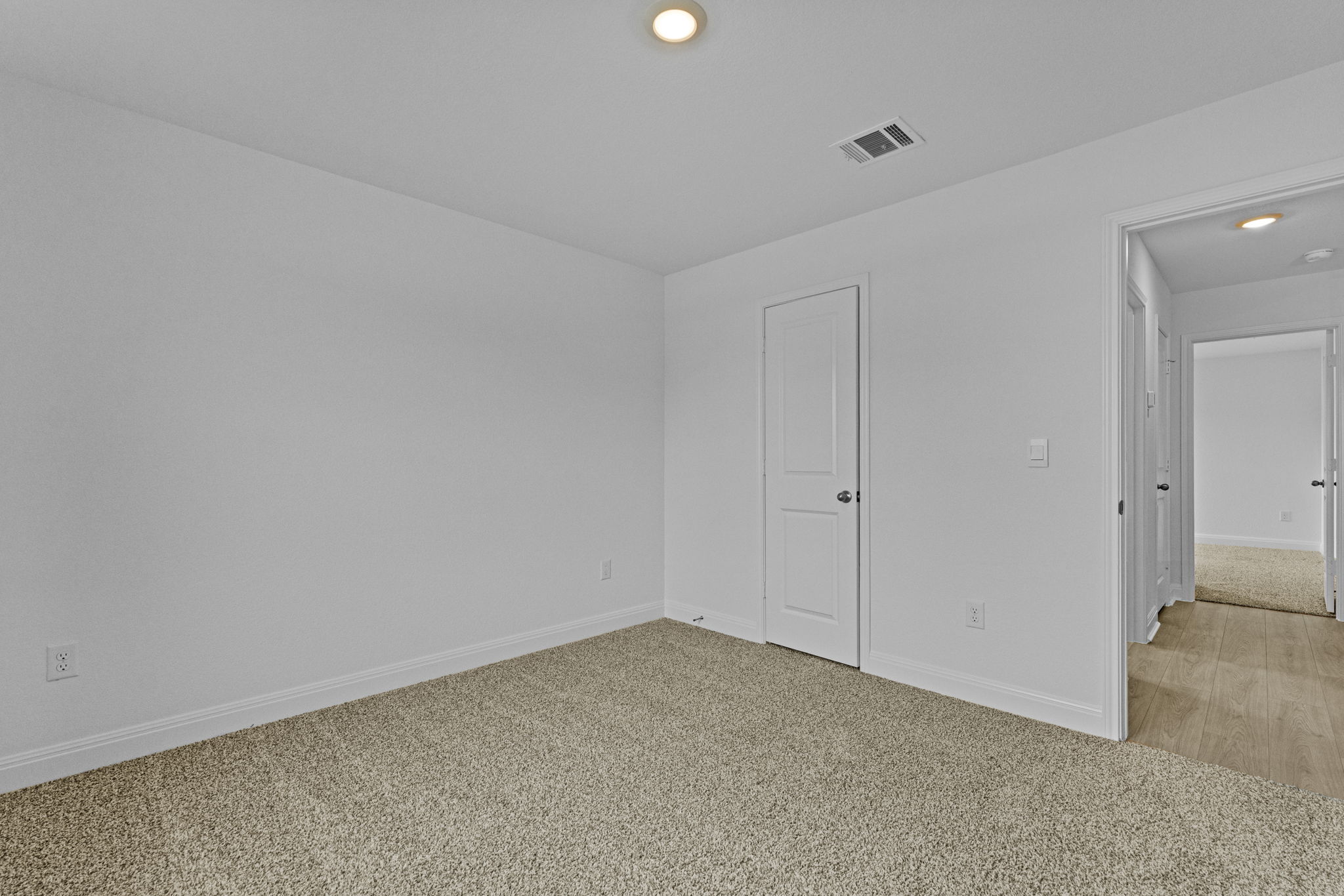 261 Rivers Edge Drive Georgetown, TX 78628 - Photo 6 of 30