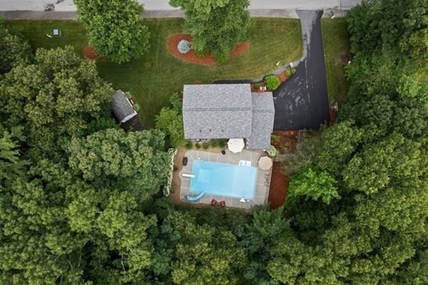 86 Hunter Road Uxbridge, MA 01569 - Photo 32 of 34 an aerial view of a house with a yard and garden