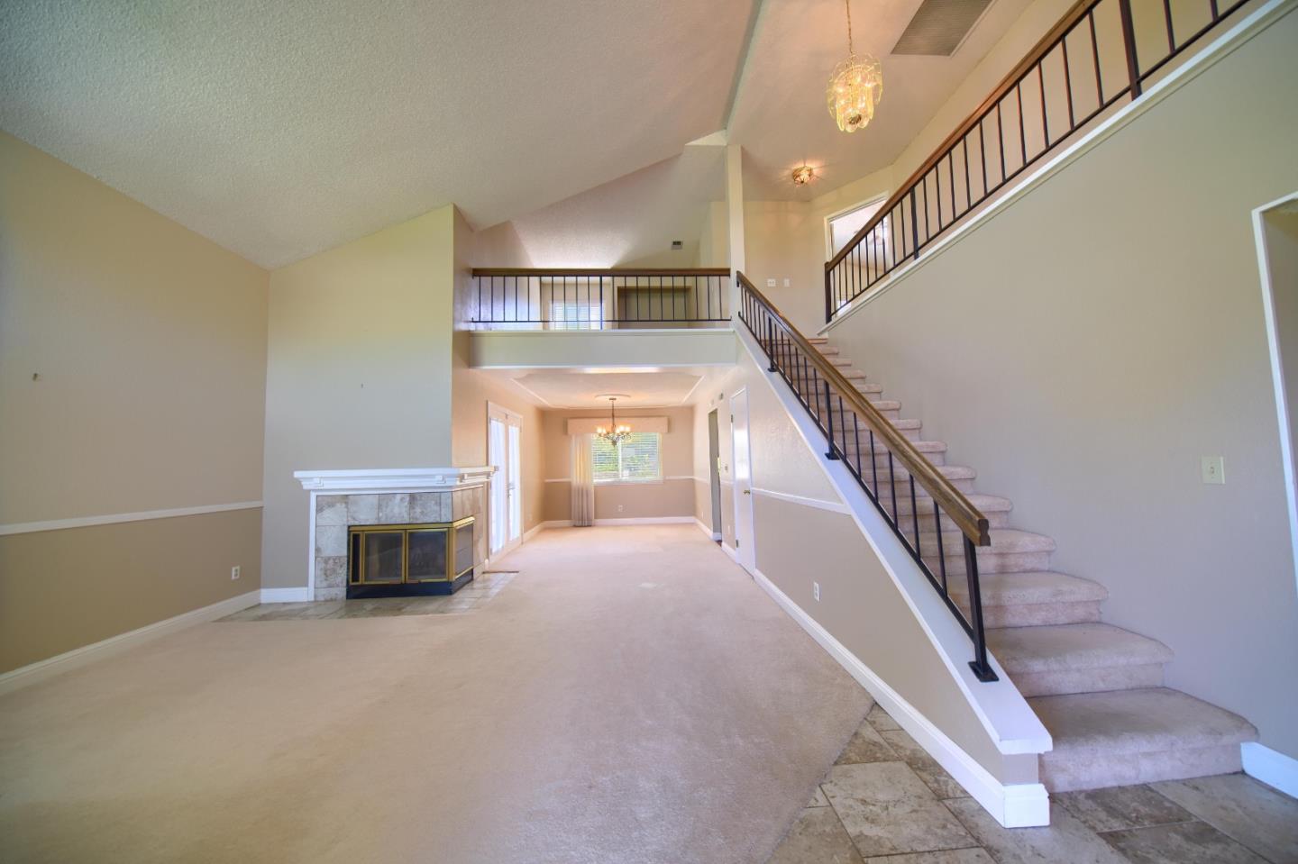 2911 Sunflower Drive Antioch, CA 94531 - Photo 7 of 69 a view of main area and entryway