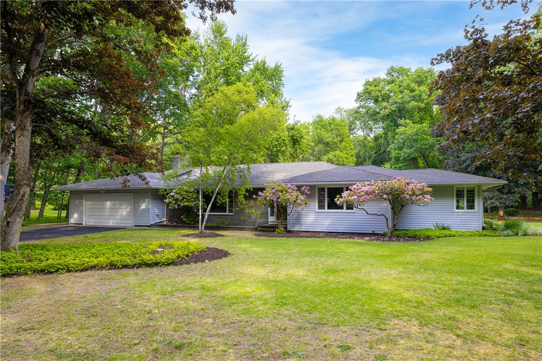 160 Wisner Road Irondequoit, NY 14622 - Photo 1 of 40