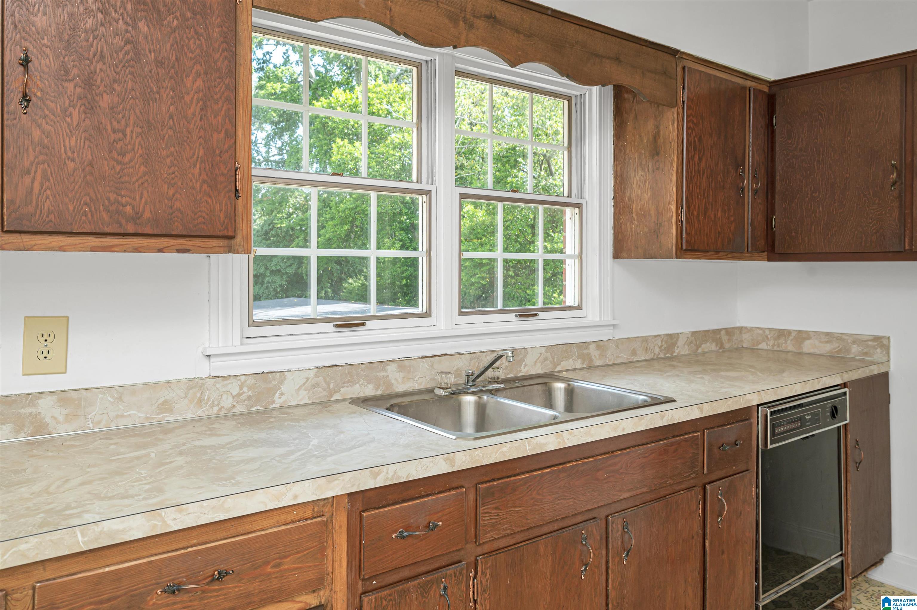 1157 Shades Crest Road Birmingham, AL 35226 - Photo 24 of 43