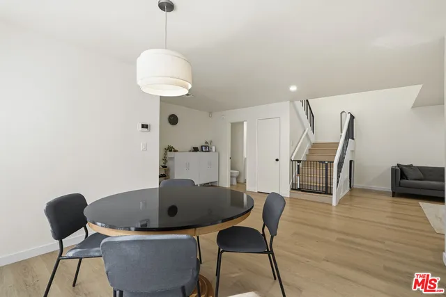 $825,000 | 18175 Andrea Circle North, Unit 4, Northridge, CA 91325