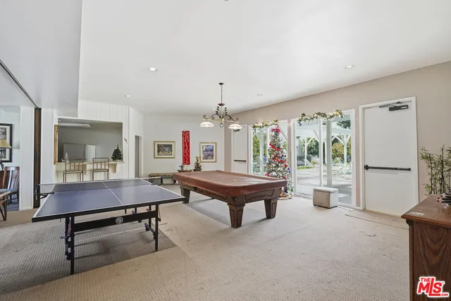 $825,000 | 18175 Andrea Circle North, Unit 4, Northridge, CA 91325