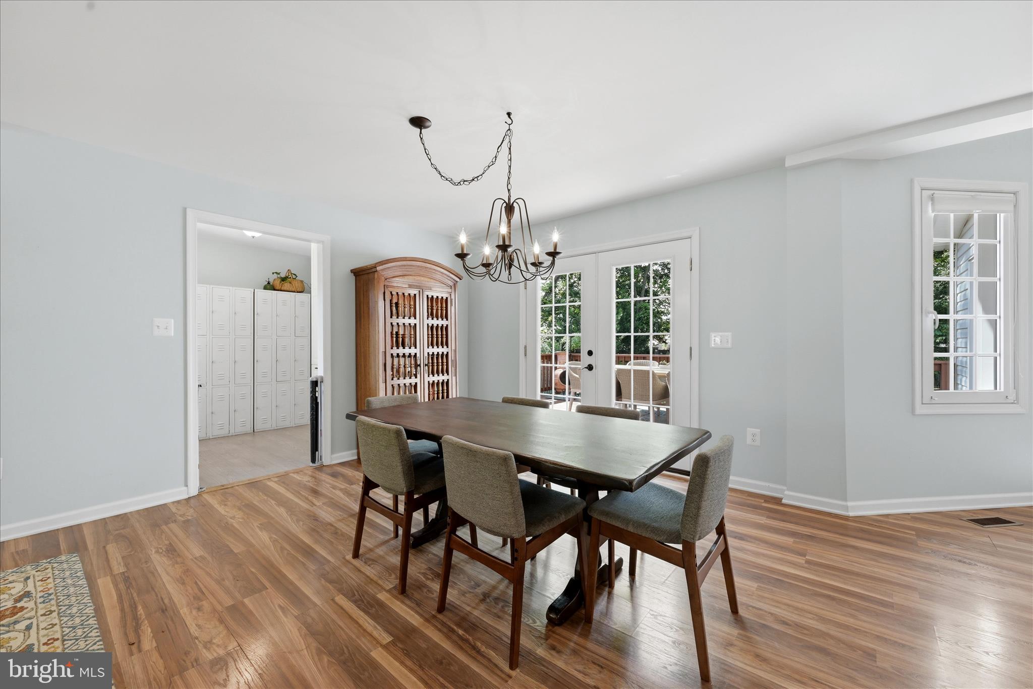405 Edwards Ferry Road Northeast Leesburg, VA 20176 - Photo 10 of 95 Dining Area