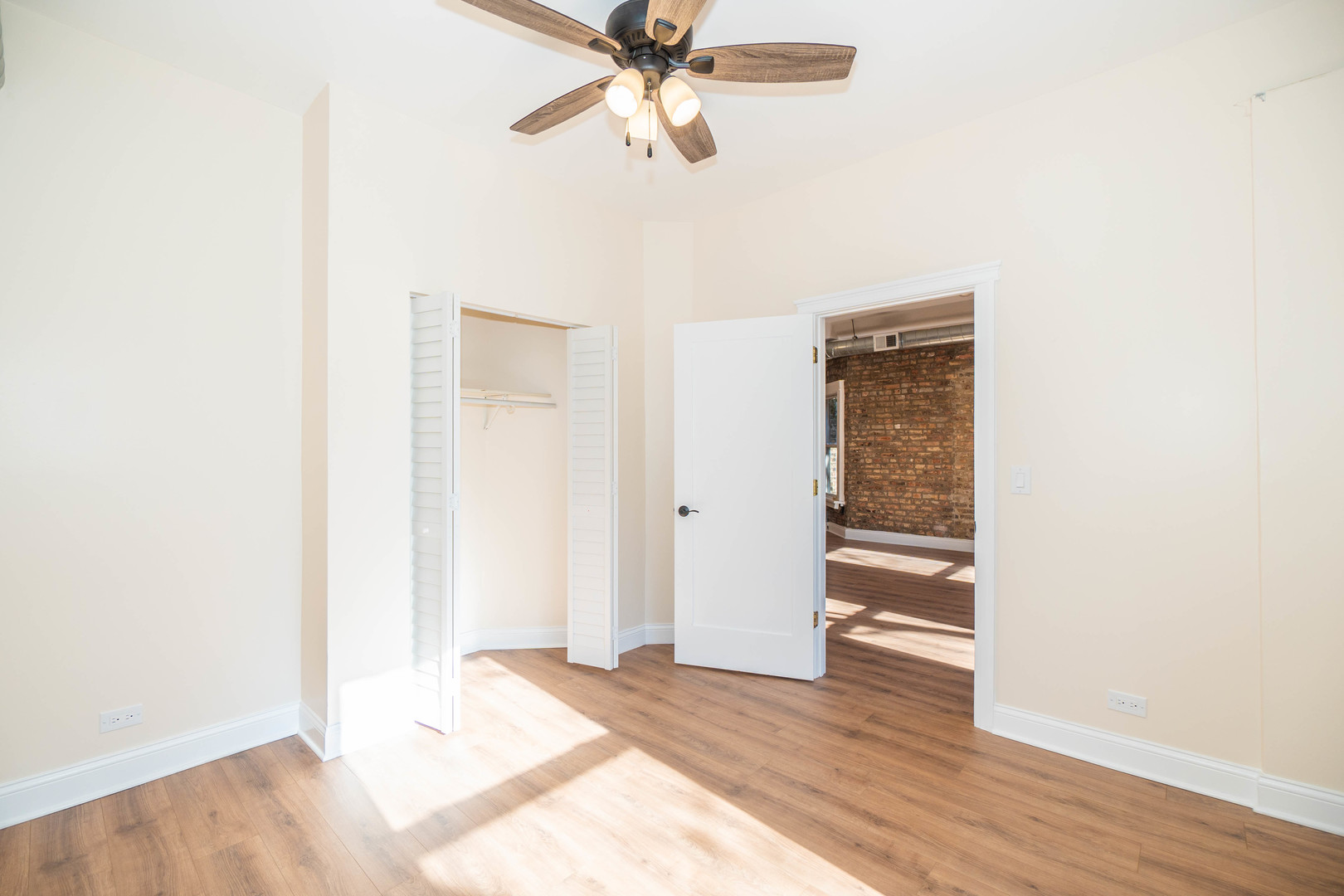 1032 West Dakin Street, Unit 2A Chicago, IL 60613 - Photo 9 of 20