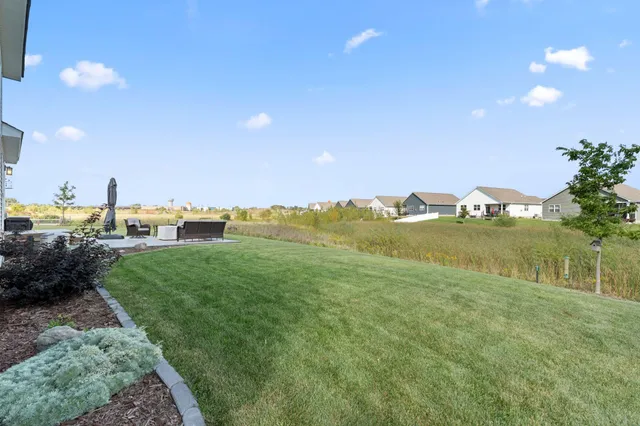 $489,000 | 1821 Dauwalter Circle, Carver, MN 55315