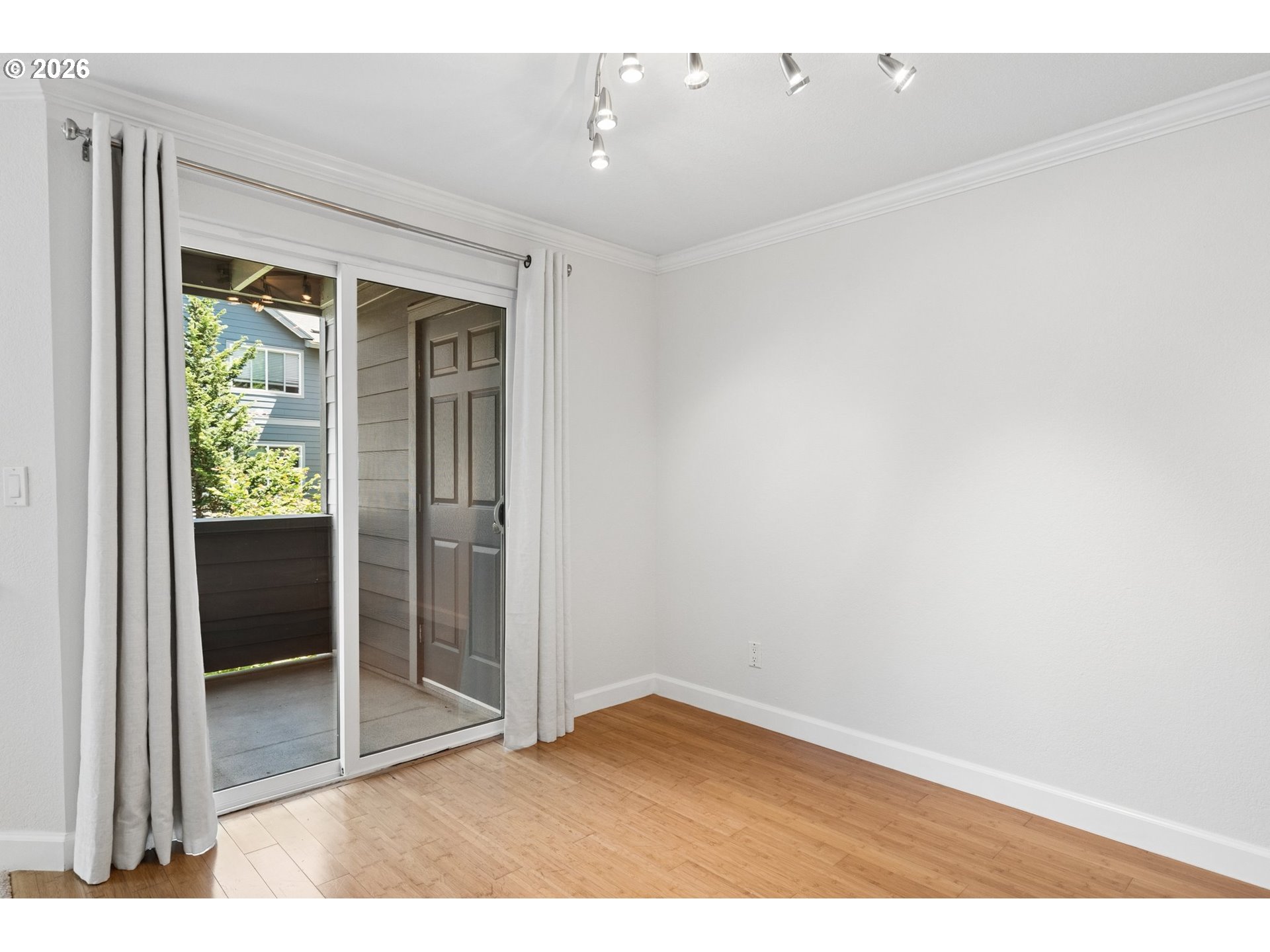 7937 Southwest 40th Avenue, Unit I Portland, OR 97219 - Photo 20 of 48 Dining Room