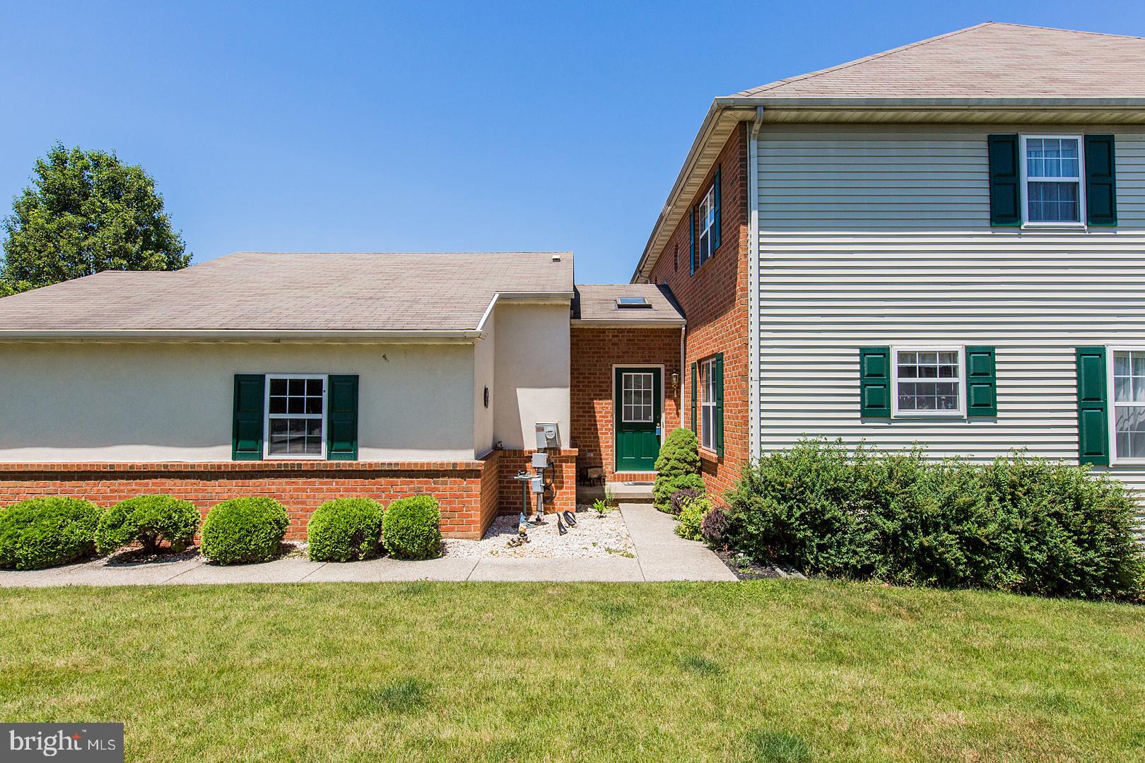 110 Sutherland Road Lancaster, PA 17603 - Photo 4 of 58 Gallery Image 4
