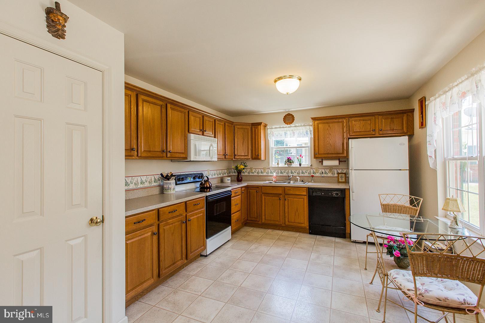 110 Sutherland Road Lancaster, PA 17603 - Photo 9 of 58 Gallery Image 9