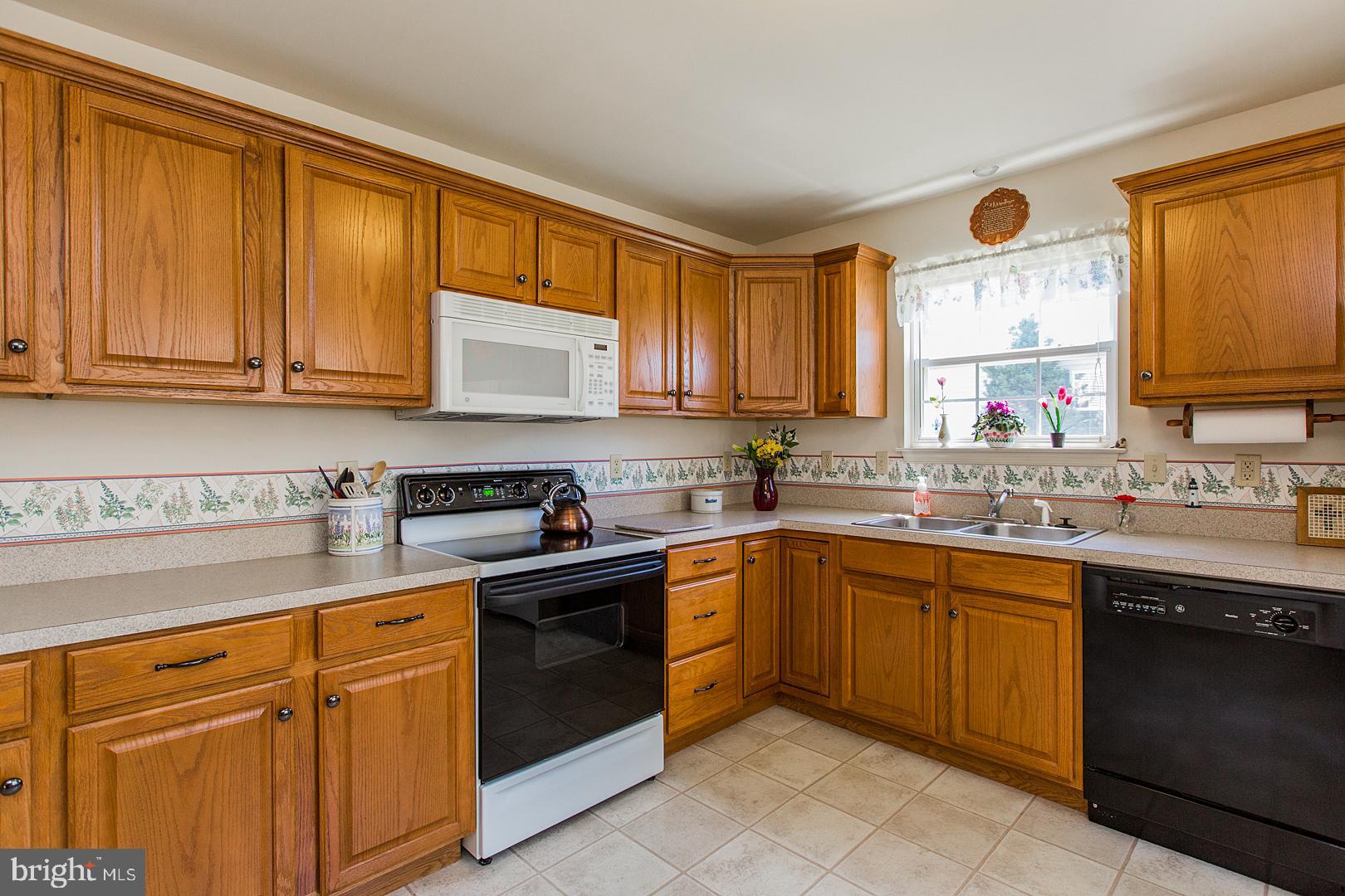 110 Sutherland Road Lancaster, PA 17603 - Photo 10 of 58 Gallery Image 10