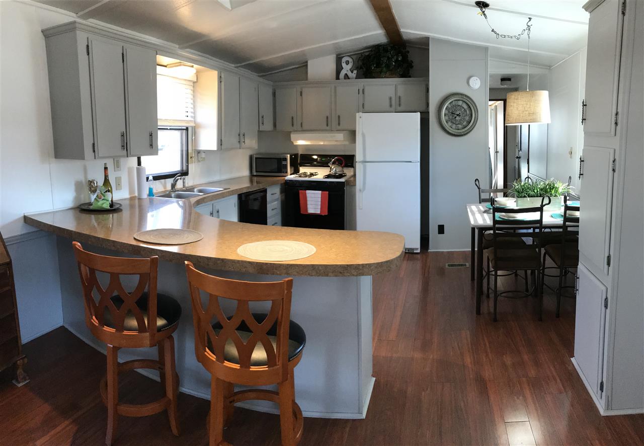 16 North Dewberry Rochester, NH 03867 - Photo 2 of 21