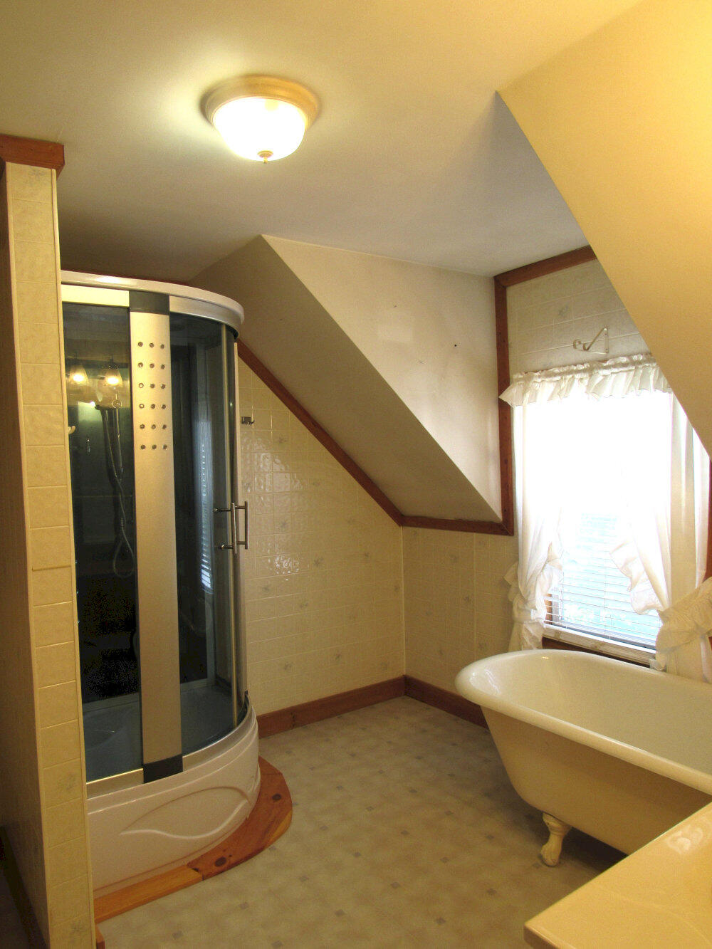 17 North Main Street Solon, ME 04979 - Photo 36 of 47 #35 Full Bath_result