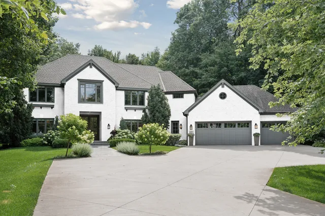 $2,895,000 | 20715 Linwood Road, Deephaven, MN 55331