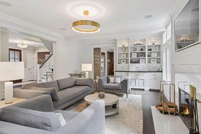 $2,895,000 | 20715 Linwood Road, Deephaven, MN 55331