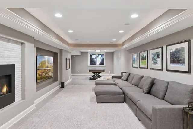 $2,895,000 | 20715 Linwood Road, Deephaven, MN 55331