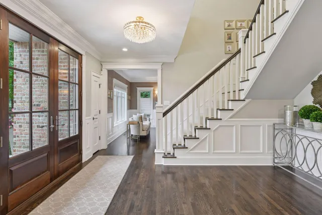 $2,895,000 | 20715 Linwood Road, Deephaven, MN 55331