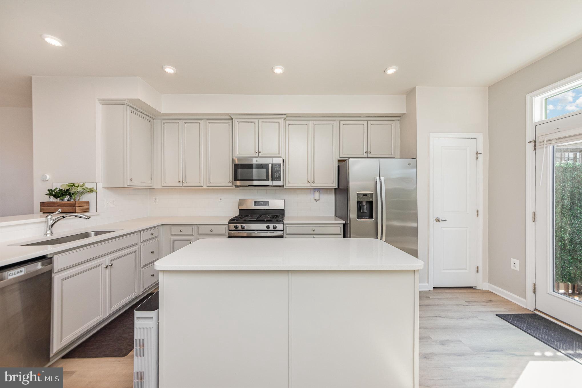 1208 Alum Spring Road Fredericksburg, VA 22401 - Photo 5 of 23