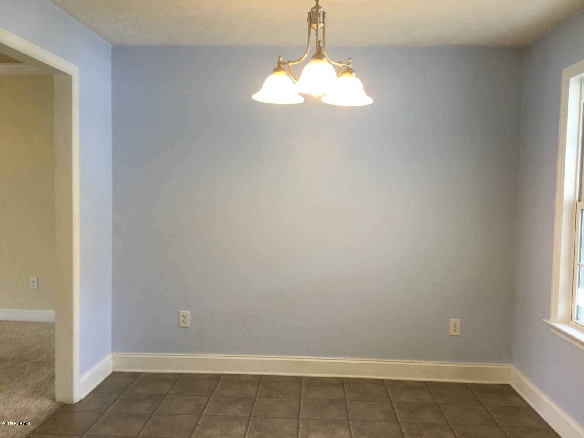 115 Manchester Road Havelock, NC 28532 - Photo 9 of 17 Kitchenette wall