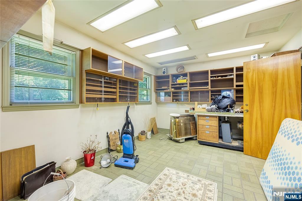 156 Cedar Avenue Hackensack, NJ 07601 - Photo 12 of 29