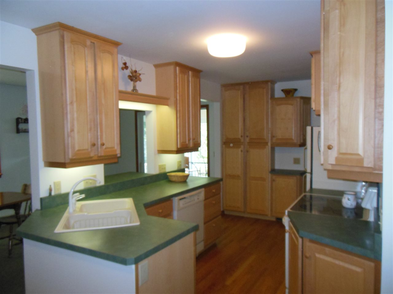 199 Dale Road Burlington, VT 05408 - Photo 7 of 20 Gallery Image 7