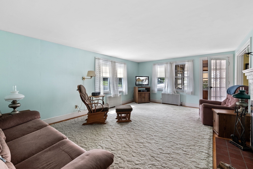 10 Shepard Street Marblehead, MA 01945 - Photo 17 of 42 a living room with furniture window and wooden floor