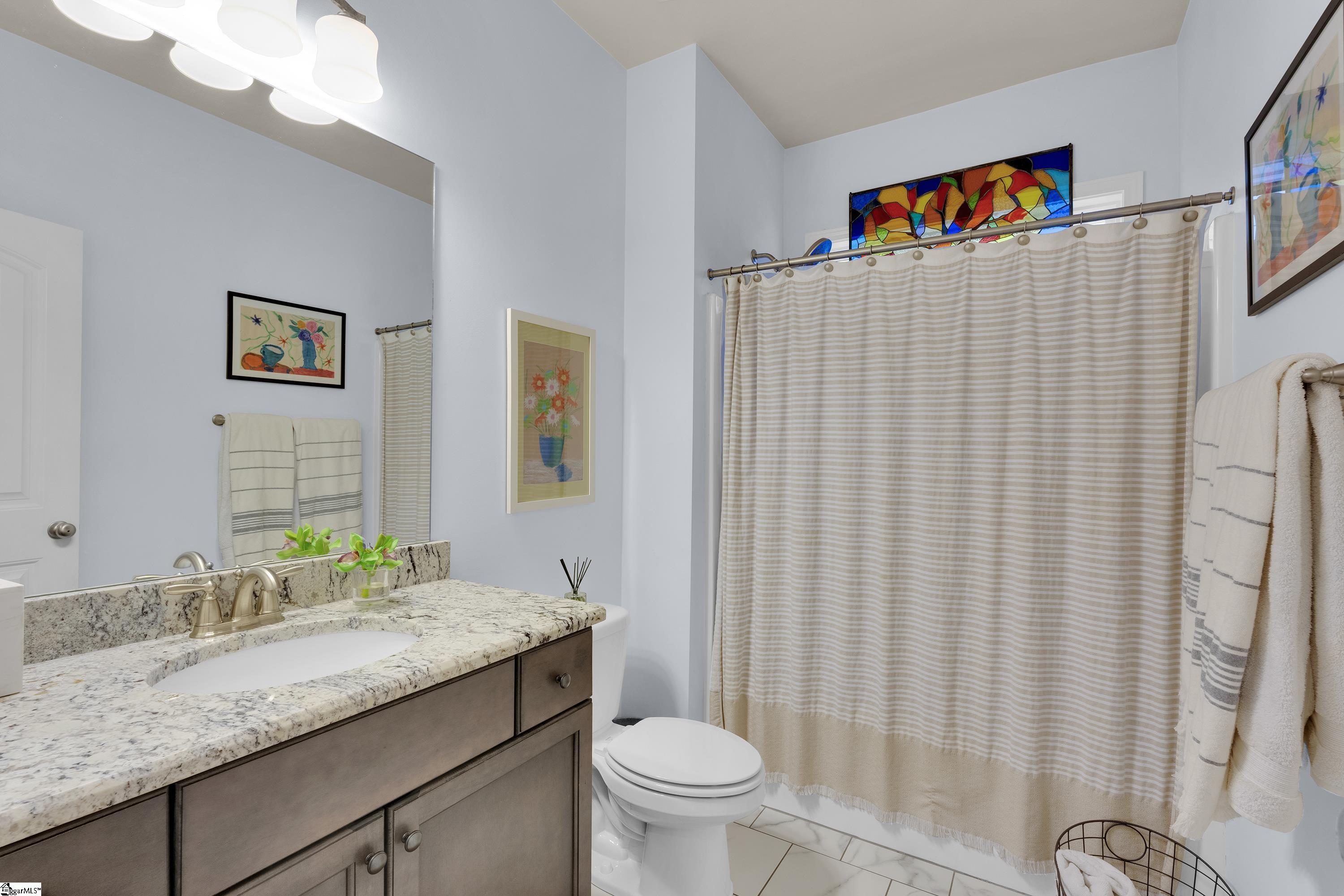 14 Highcroft Court Greenville, SC 29607 - Photo 5 of 33 Gallery Image 5