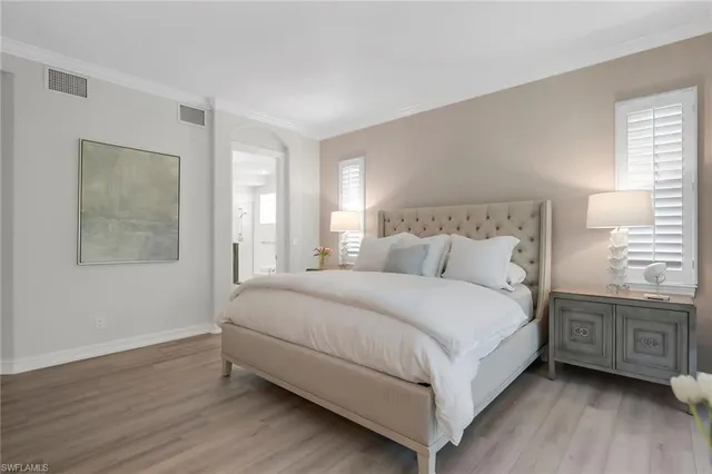 $1,300,000 | 2839 Tiburon Boulevard East, Unit 102, Naples, FL 34109