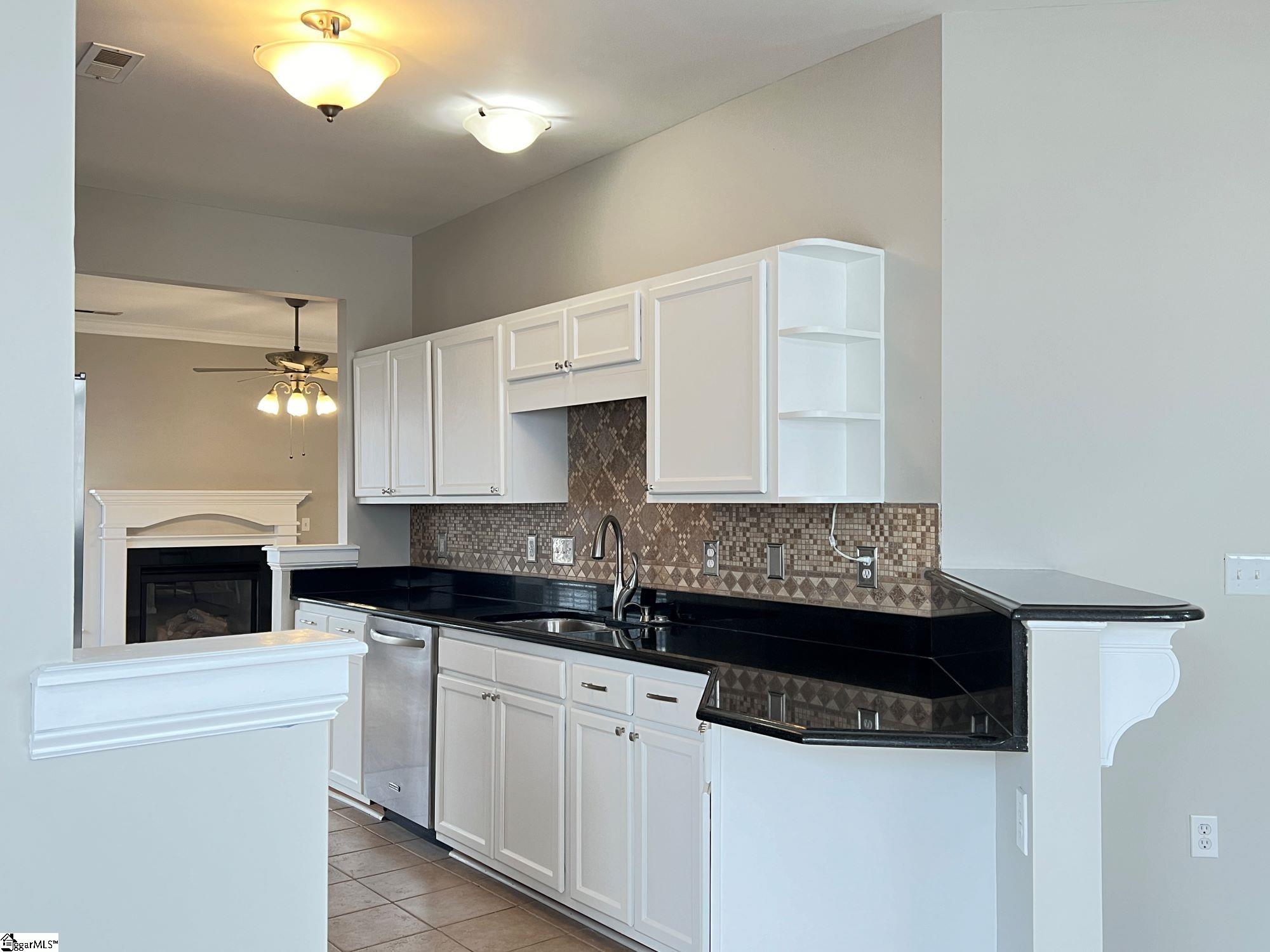 70 Spring Crossing Circle Greer, SC 29650 - Photo 5 of 13