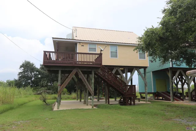 $315,000 | 192 Walnut Lane, Grand Isle, LA 70358