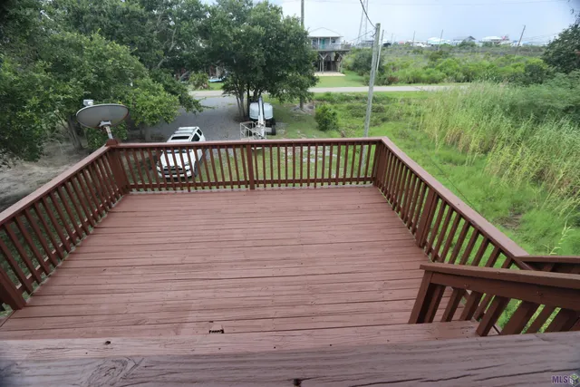 $315,000 | 192 Walnut Lane, Grand Isle, LA 70358