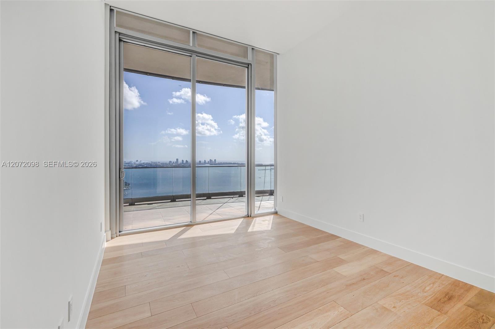 175 Southeast 25th Road, Unit PH4301 Miami, FL 33129 - Photo 33 of 58 Gallery Image 33