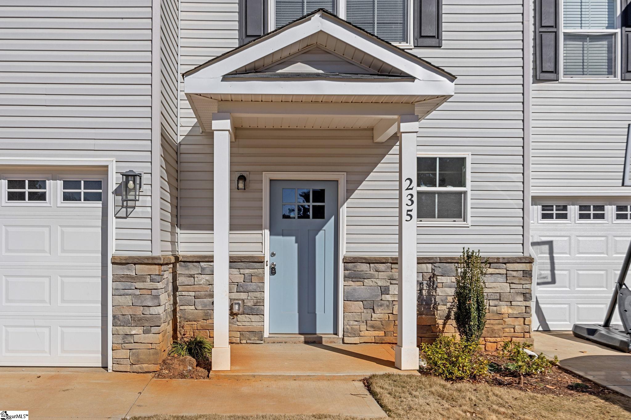 235 Marshland Lane Greer, SC 29650 - Photo 4 of 47