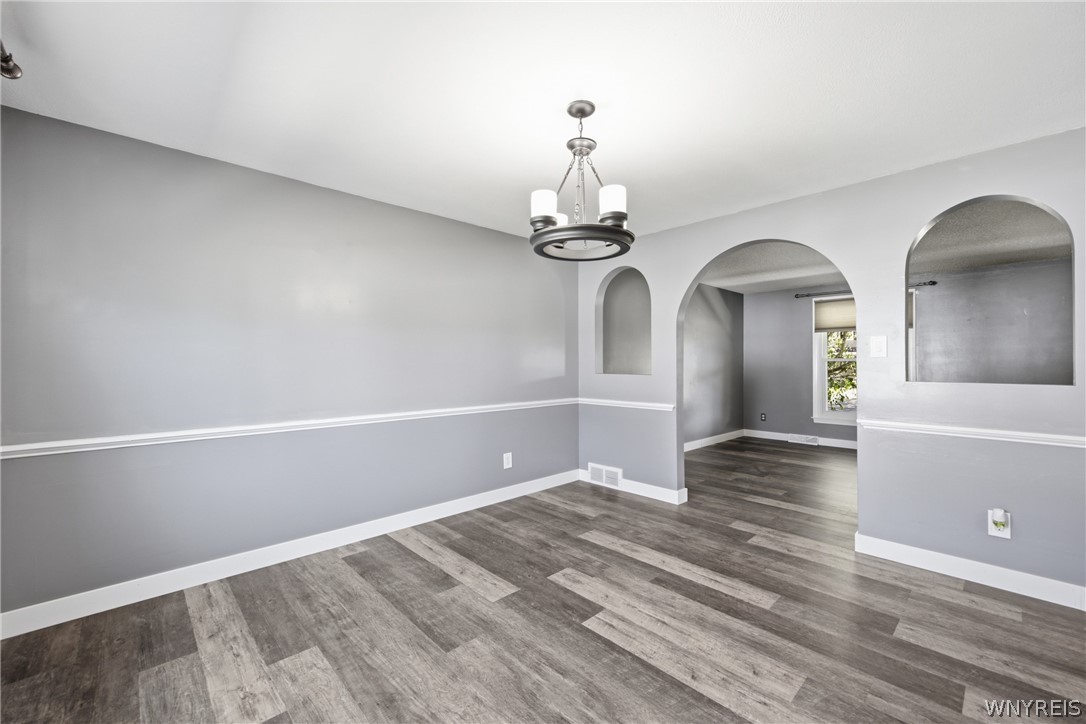 567 Borden Road Cheektowaga, NY 14043 - Photo 27 of 48