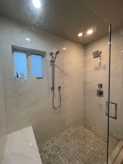 8 Bowen Drive Key Largo, FL 33037 - Photo 16 of 27 a bathroom with a shower