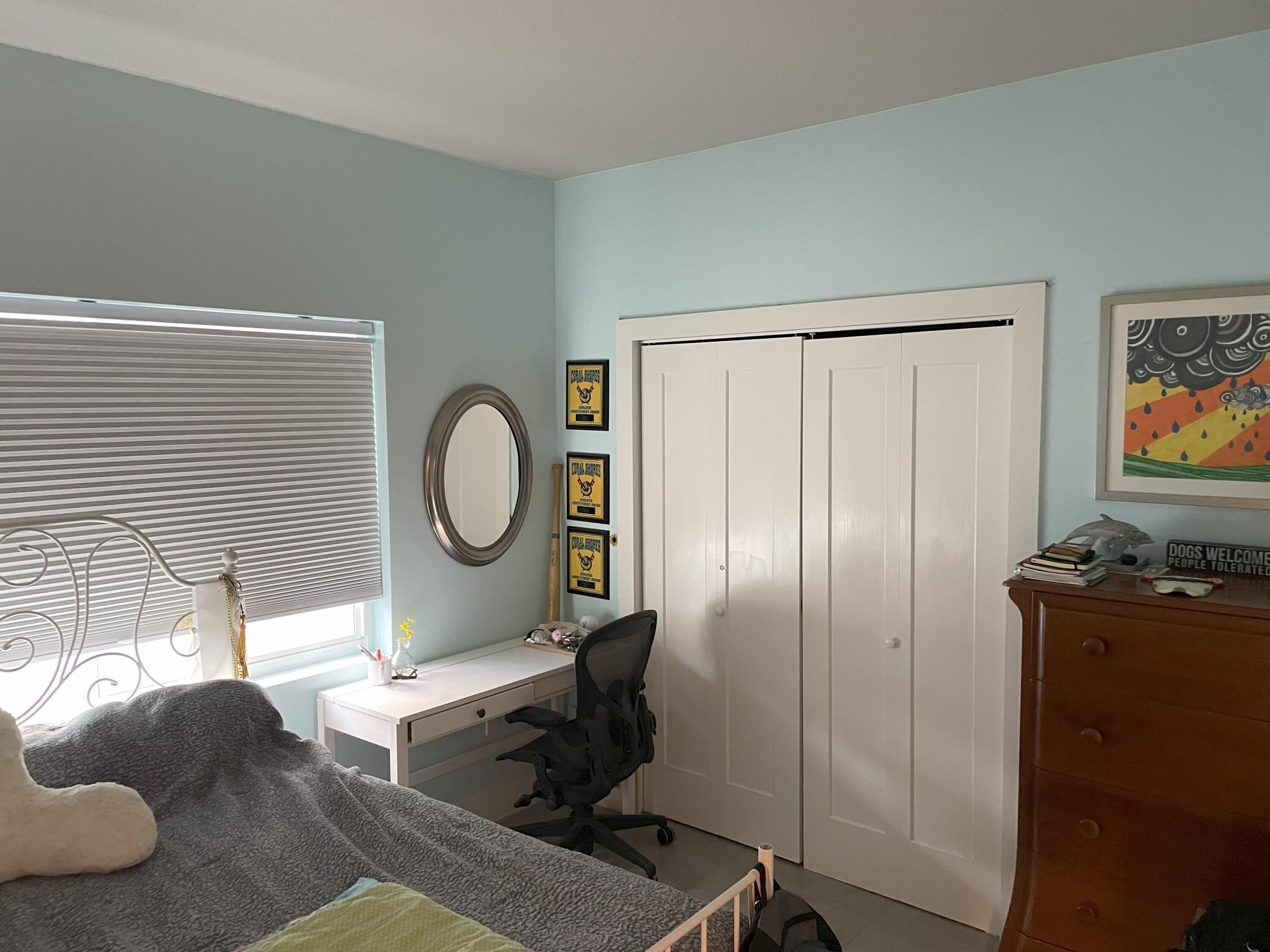 8 Bowen Drive Key Largo, FL 33037 - Photo 10 of 27 a room with furniture mirror and a window