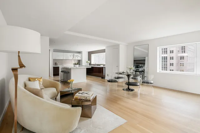 $7,195,000 | 135 West 52nd Street, Unit PH5S | Theater District