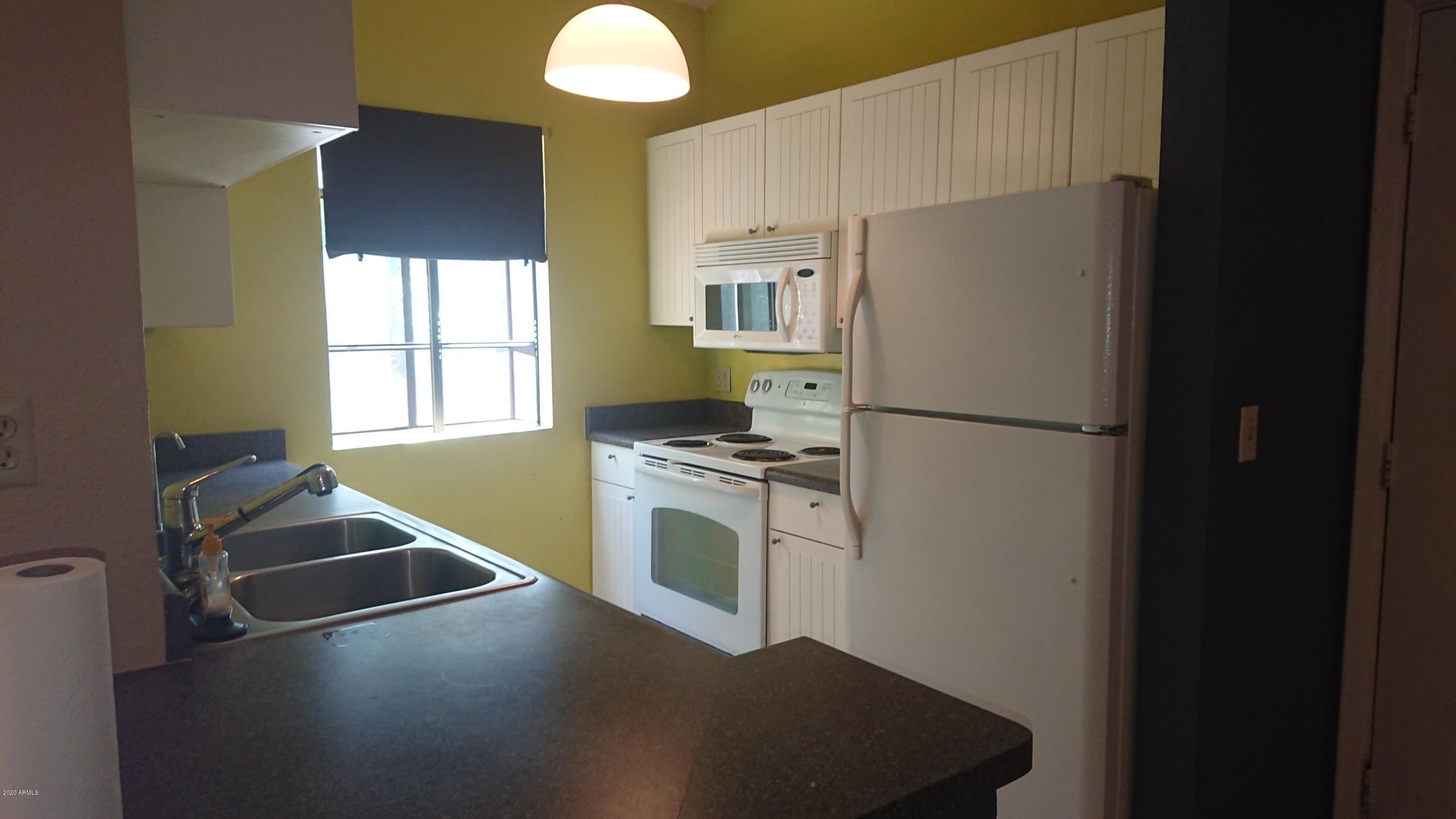747 South Ext Road, Unit 217 Mesa, AZ 85210 - Photo 7 of 29 Kitchen