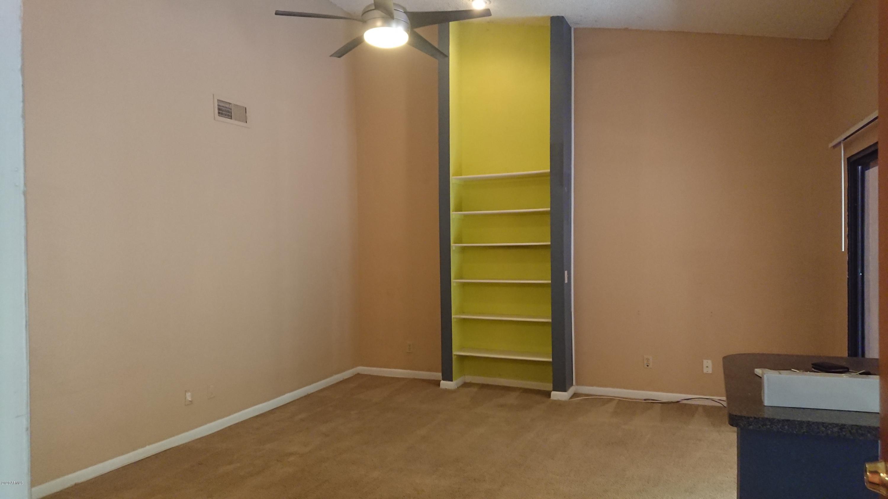 747 South Ext Road, Unit 217 Mesa, AZ 85210 - Photo 10 of 29 Living Room