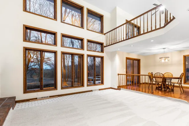 $649,000 | 15833 East B Avenue, Augusta, MI 49012