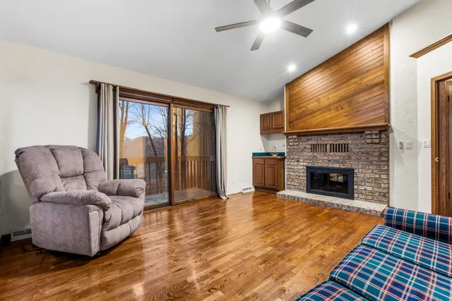 $649,000 | 15833 East B Avenue, Augusta, MI 49012