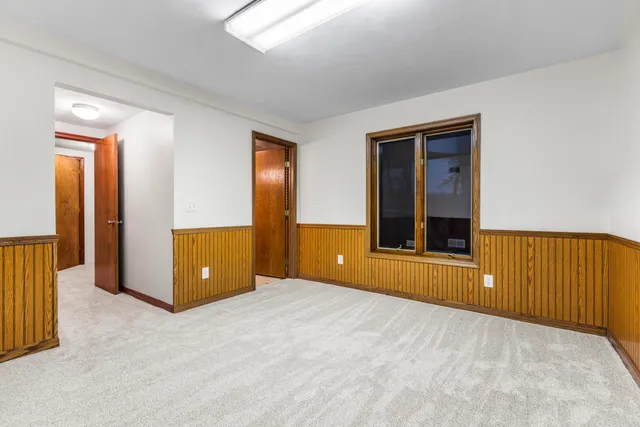 $649,000 | 15833 East B Avenue, Augusta, MI 49012