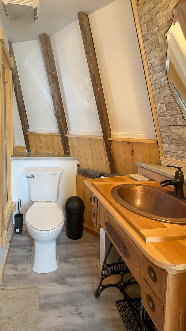 679 Roosevelt Trail Naples, ME 04055 - Photo 48 of 64 cupola inn-8