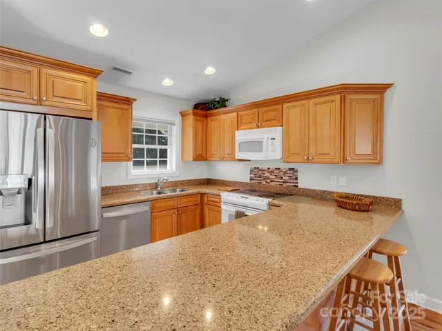 $439,000 | 55 Tri Vista Drive, Unit 3, Lake Junaluska, NC 28745