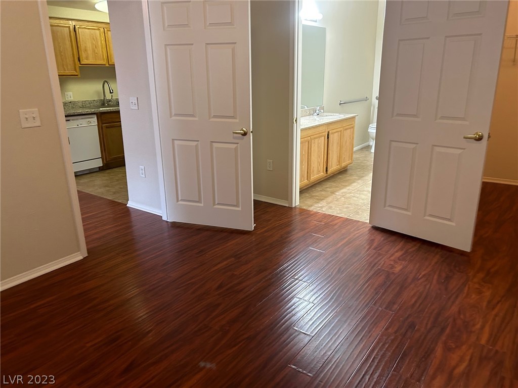 10550 West Alexander Road, Unit 1127 Las Vegas, NV 89129 - Photo 14 of 44 Gallery Image 14