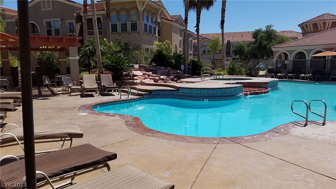 10550 West Alexander Road, Unit 1127 Las Vegas, NV 89129 - Photo 29 of 44 Gallery Image 29