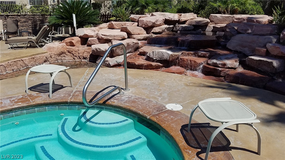 10550 West Alexander Road, Unit 1127 Las Vegas, NV 89129 - Photo 33 of 44 Gallery Image 33