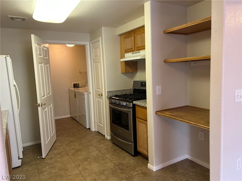 10550 West Alexander Road, Unit 1127 Las Vegas, NV 89129 - Photo 9 of 44 Gallery Image 9