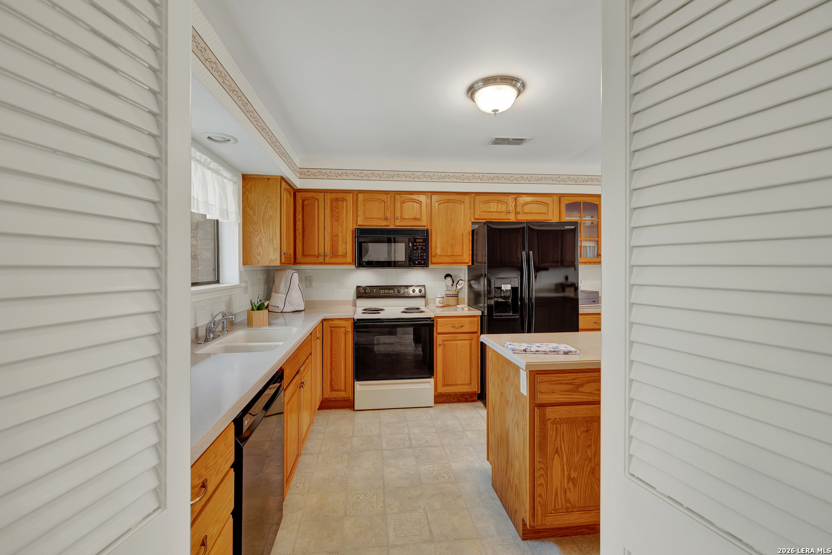 12737 Woman Hollering Road Schertz, TX 78154 - Photo 20 of 73